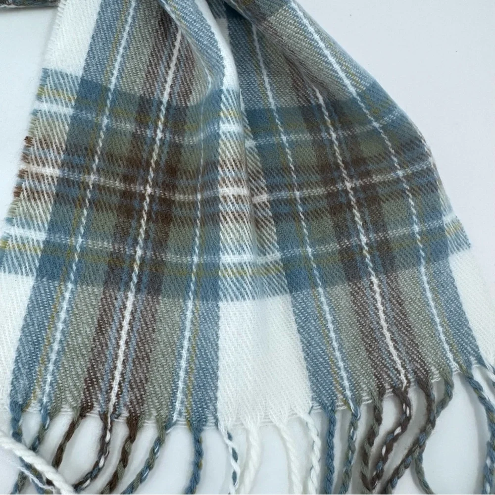 James Pringle‎ Weavers Blue and Gray Tartan Scarf with Fringed Ends
